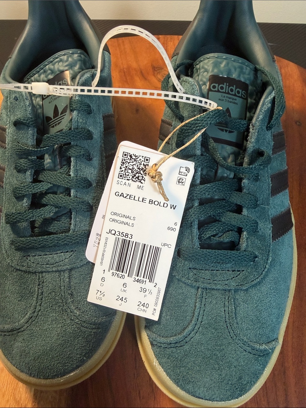 Adidas Gazelle Bold in Aurora Ivy/Core Black Gum Sole - Picture 7 of 7